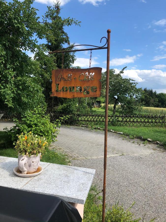 Pension Sigle Dingolfing Bagian luar foto