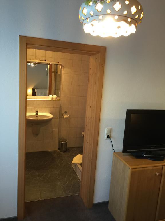 Pension Sigle Dingolfing Bagian luar foto